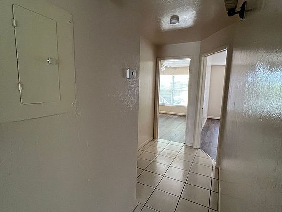 5th image of 3823 SE 11th Pl APT 5