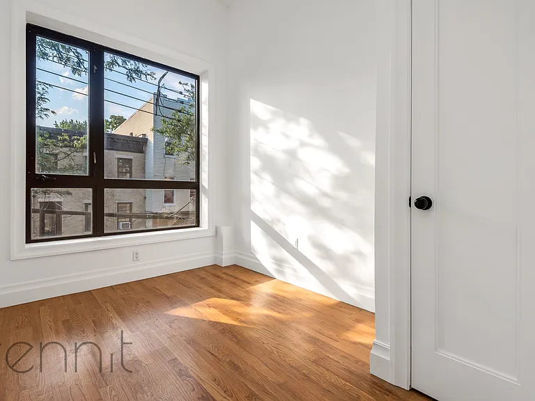 1622 Summerfield St #2L — Photo 11