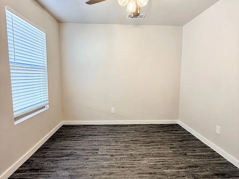 8023 Date Ave — Photo 16