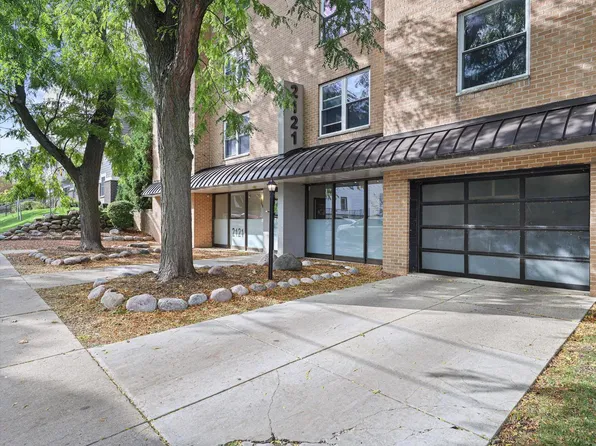 2121 North Cambridge AVENUE #111, Milwaukee, WI 53202