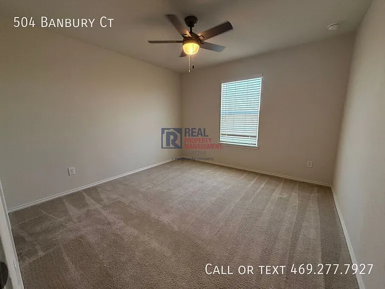 504 Banbury Ct — Photo 20