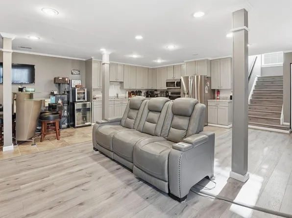 8668 Devon Hills Dr #8668, Fort Washington, MD 20744