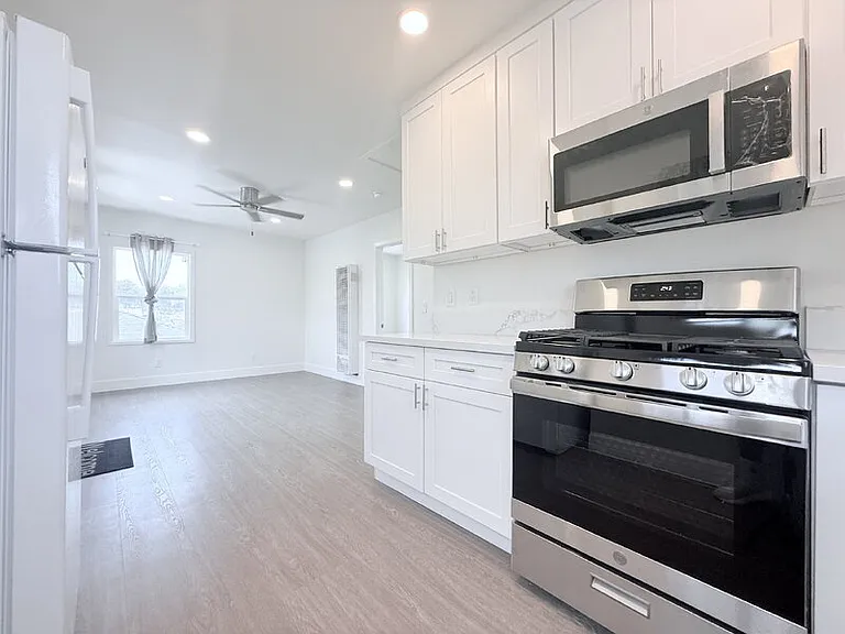 6509 State St #A — Photo 24