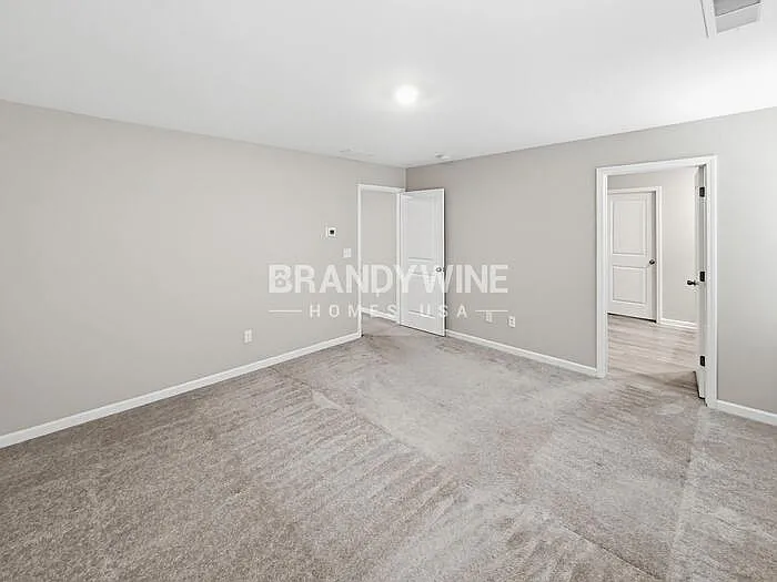 680 Friesland Dr — Photo 8