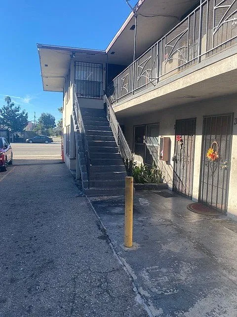 6326 Crenshaw Blvd. — Photo 2