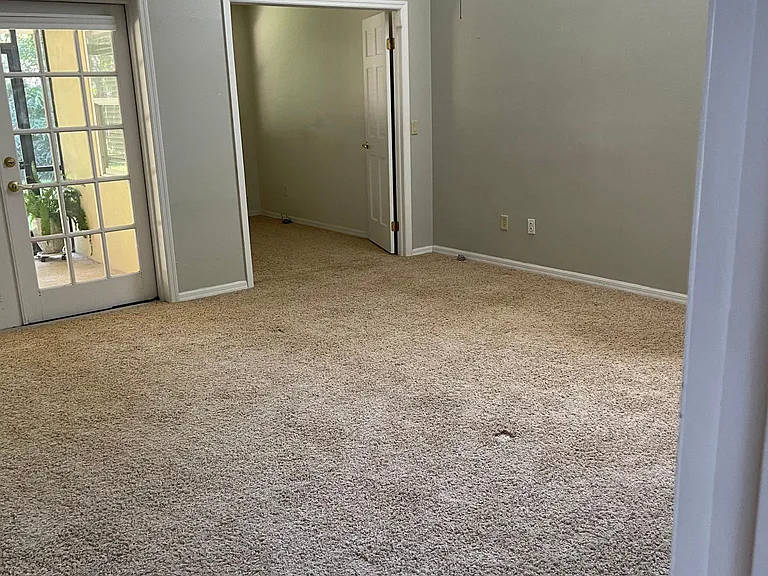 15911 Layton Ct — Photo 13