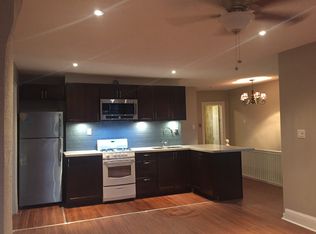 434 College St W FLOOR 3, Toronto, ON M5T 1T3