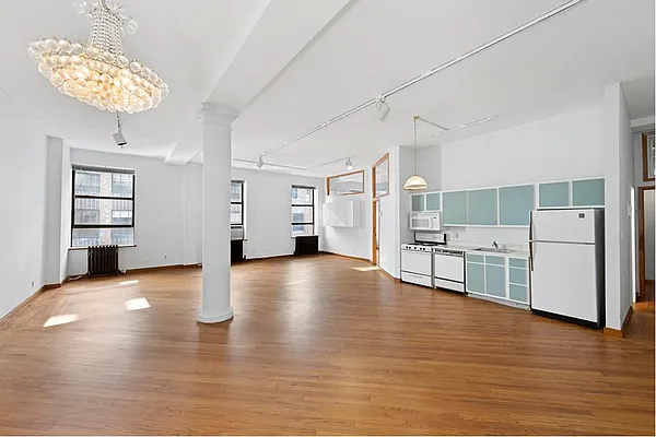 Sold by Douglas Elliman | media 19