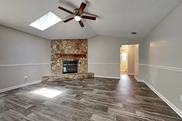 2626 Pinewood Blvd S — Photo 5