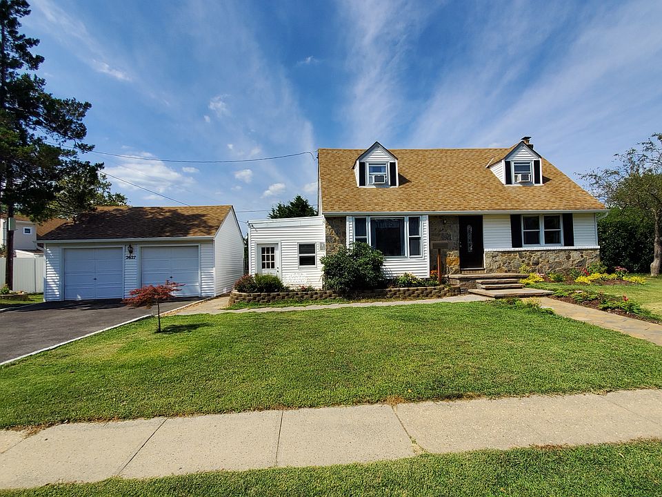 1st image of 2627 1st Ave