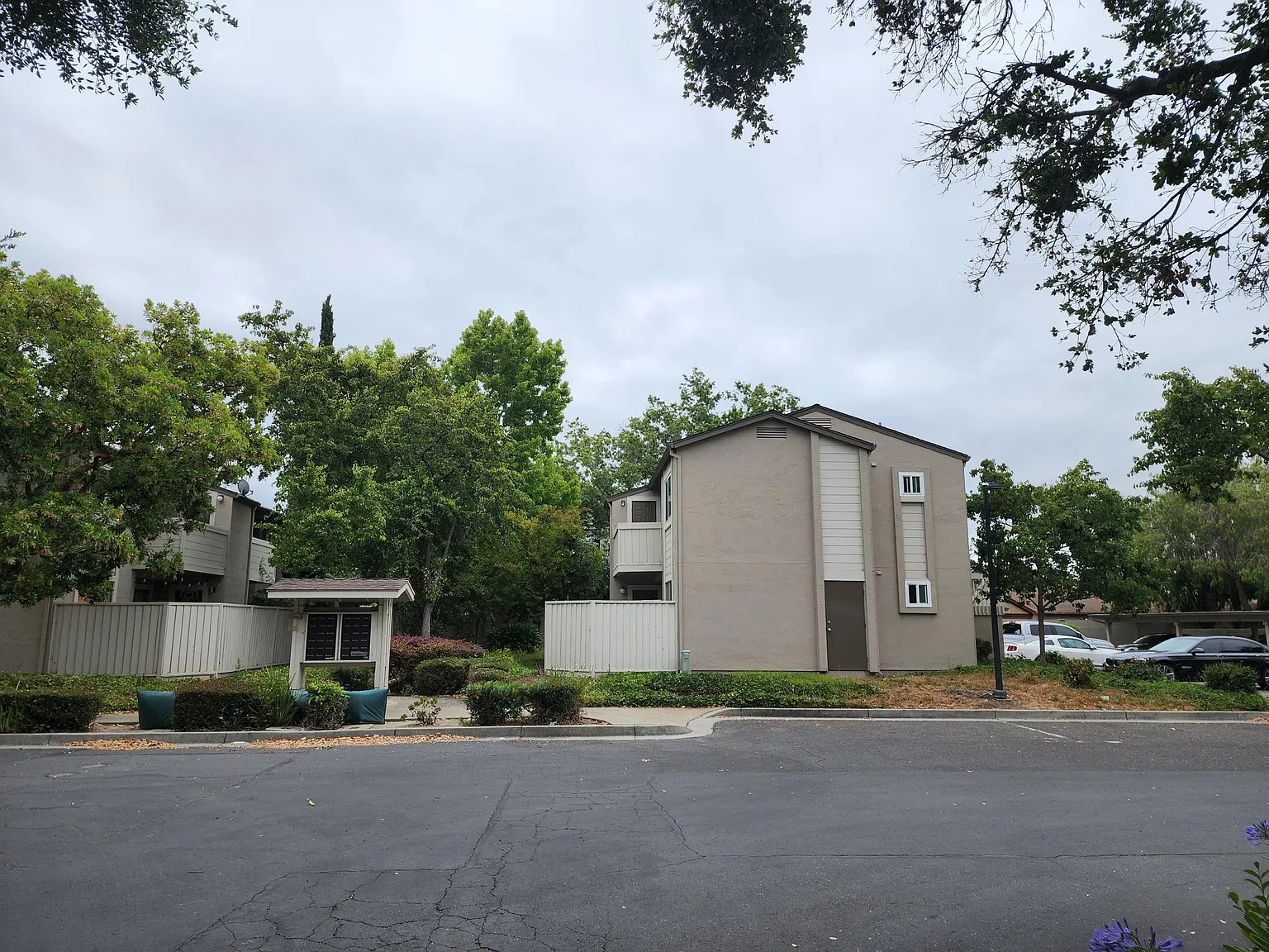 Studio, 397 sqft, $1,875 — Photo 2