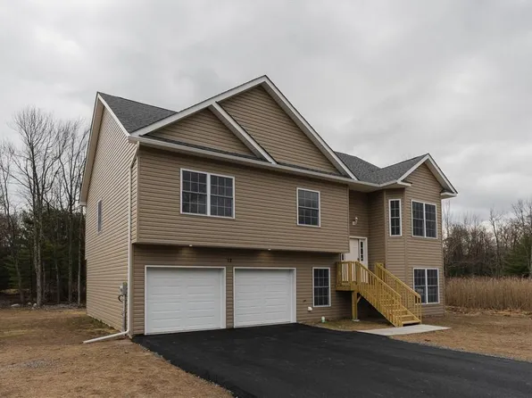12 Picadilly Circle, Rock Hill, NY 12775