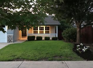 2252 Arlington Dr, Medford, OR 97501