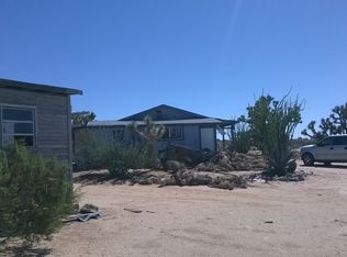 11158 S Central Rd, Yucca, AZ 86438