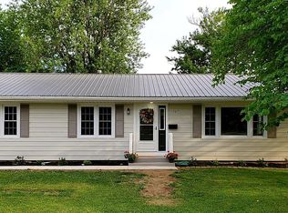 367 E Morrison St, Pittsfield, IL 62363