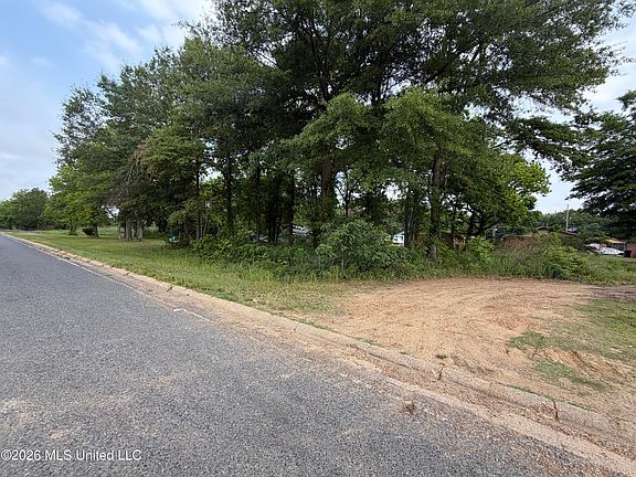 3rd image of Elzy Ave Lot 19