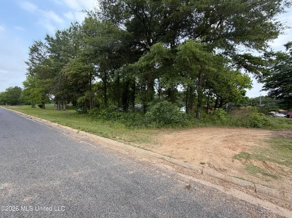Elzy Ave Lot 19, Greenwood, MS 38930