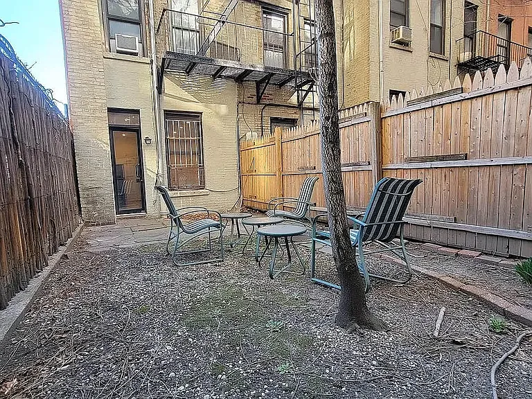 309 E 37th St #1H — Photo 2