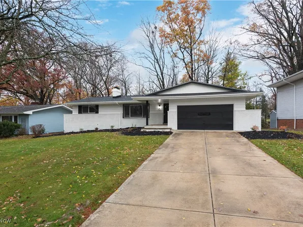 7651 Ragall Pkwy, Middleburg Heights, OH 44130