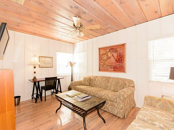 4th image of 128 N Ocean Breeze