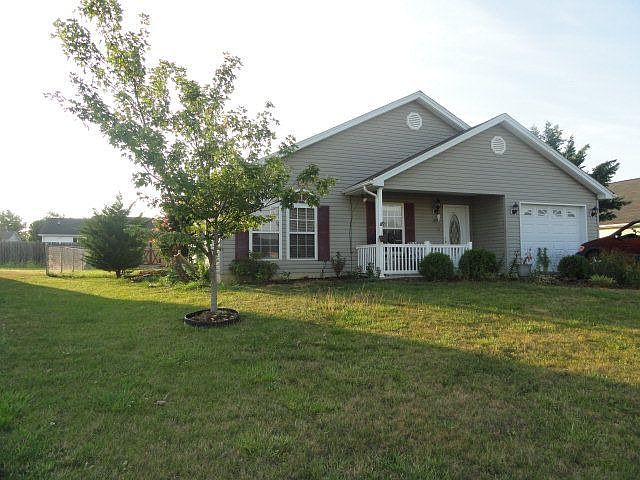 1st image of 36 Landover Ln