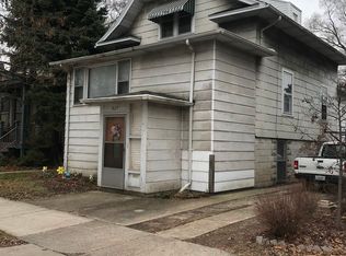 827 Circle Ave, Forest Park, IL 60130