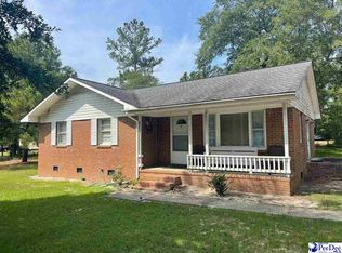 104 S Red Oak St, Cheraw, SC 29520