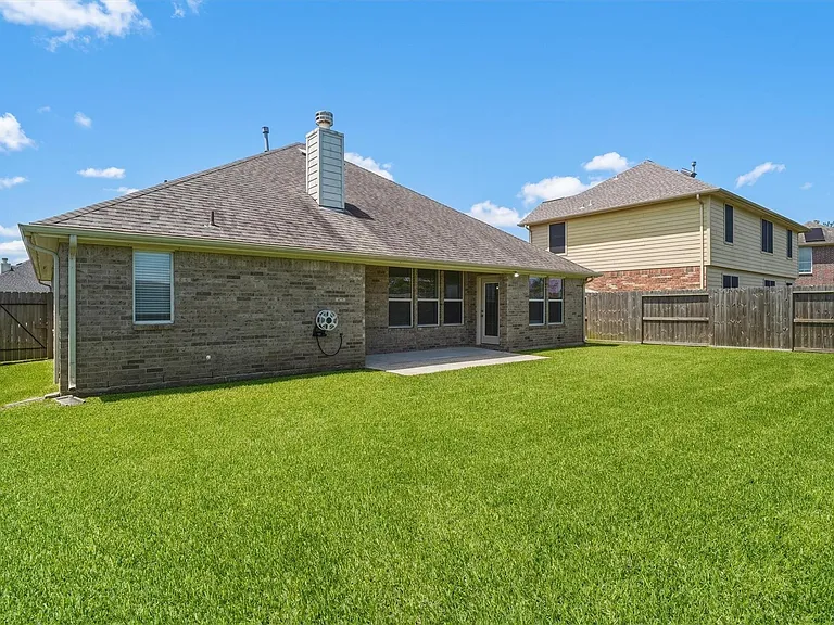 2506 Barton Springs St — Photo 23