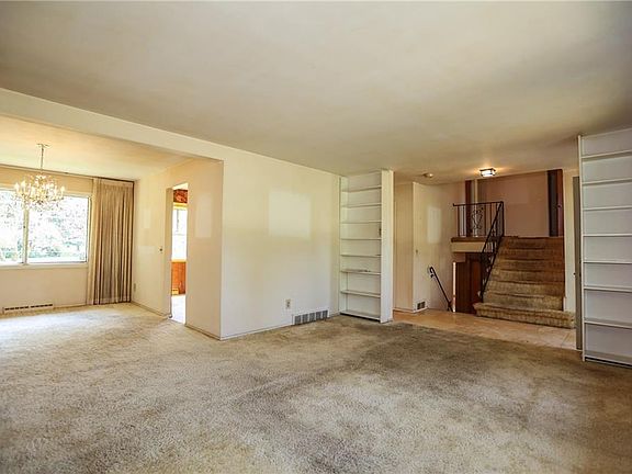 4th image of 78 Clearview Dr