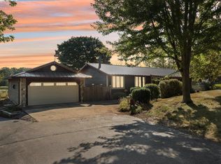 8835 Fishman Rd, Burlington, WI 53105