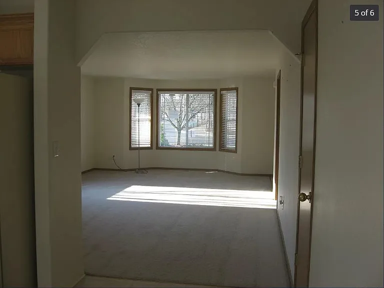 711 SE 2nd Ave — Photo 2