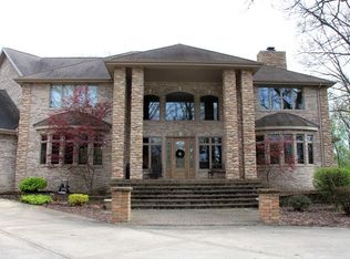 1955 N Stone Creek Rd, Kankakee, IL 60901