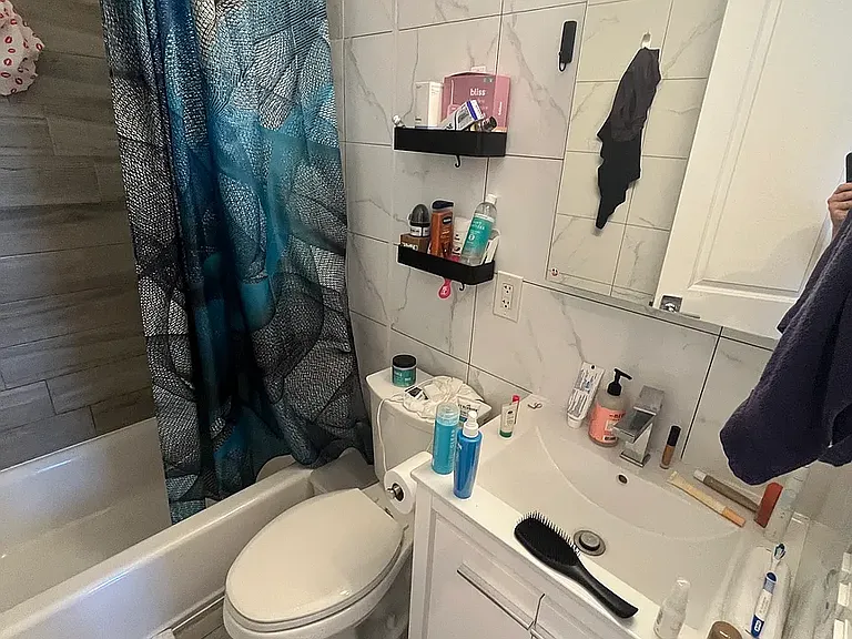 315 E 57th St #5B — Photo 9