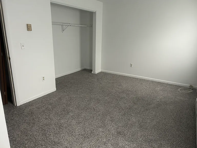 155 Hubbell Ave — Photo 3