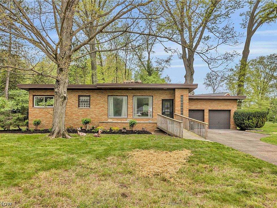 1st image of 23290 Hilliard Blvd