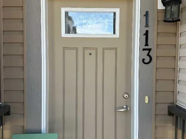 113 E Copperpond Row SE, Calgary, AB T2Z 1H3
