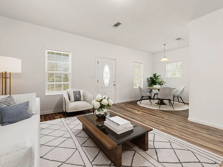 805 E Mulberry Ave — Photo 4