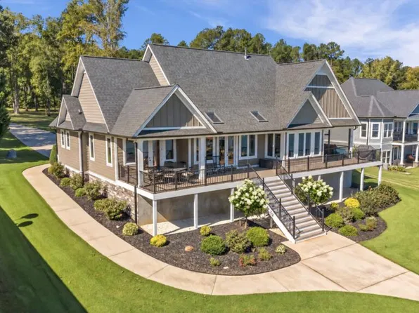2054 Summerset Bay Dr, Cross Hill, SC 29332