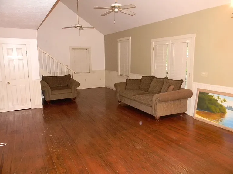 5516 Sawgrass Rd — Photo 2