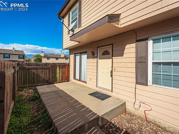 4550 Lamplighter Cir, Colorado Springs, CO 80916