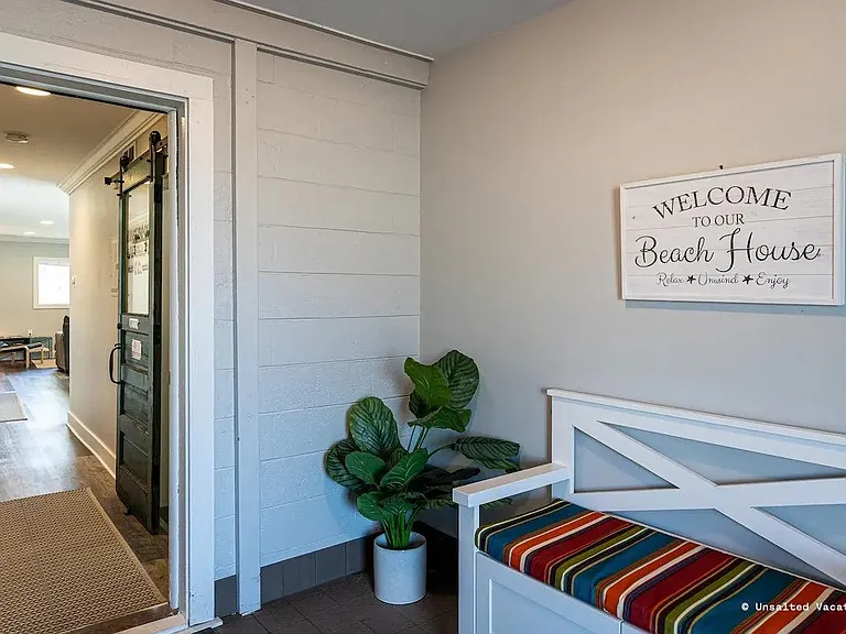 1634 Nelson St #1 — Photo 4