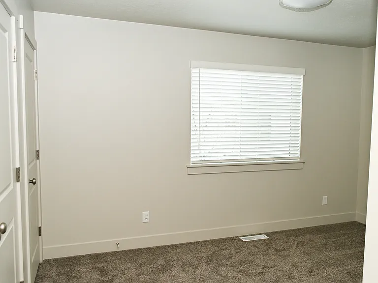 2814 W 450 N #3 — Photo 17