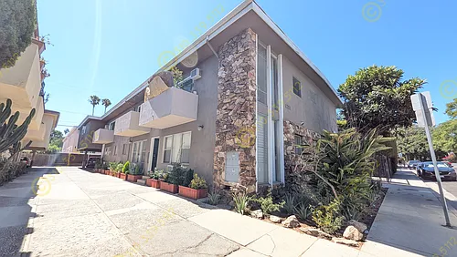 1231 N Genesee Ave #2 Photo 1