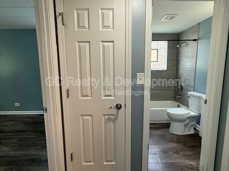 324 E Wilson Ave #D — Photo 7
