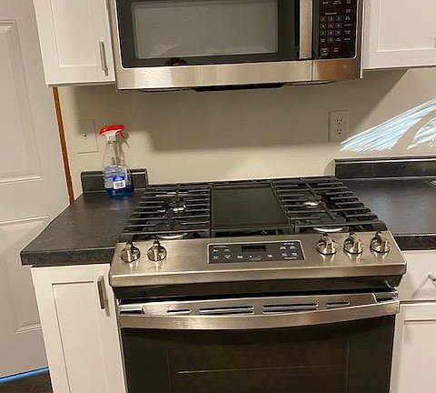 Gas Range and Microwave