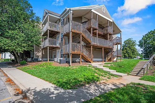 858 Malabu Dr #5000 Photo 1