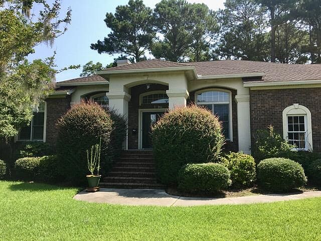 2nd image of 1390 Brickman Way