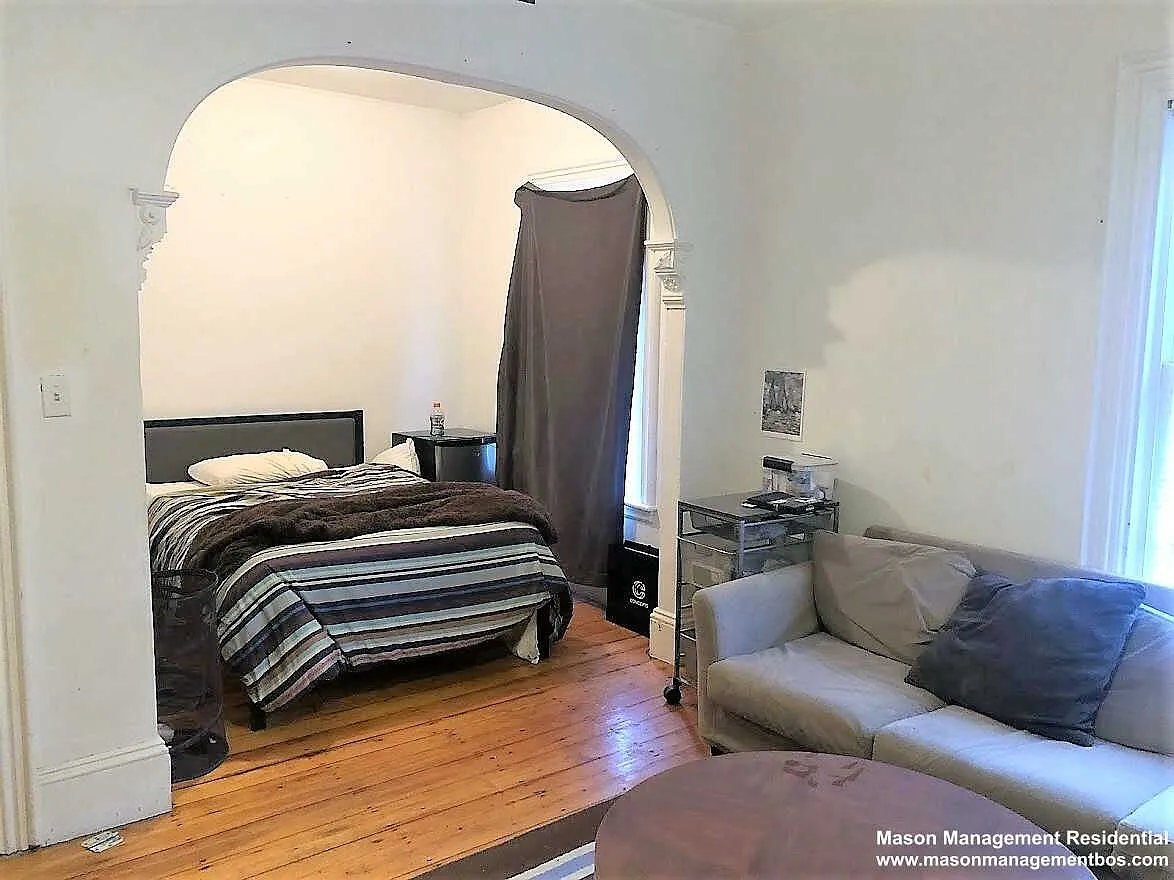 7 bed, $8,500 — Photo 2