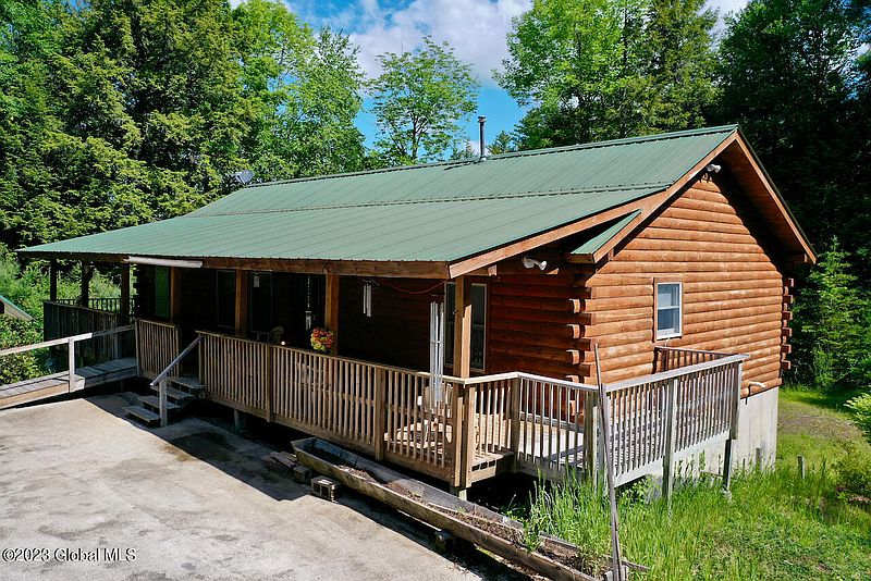 2nd image of 140 Rice Road
