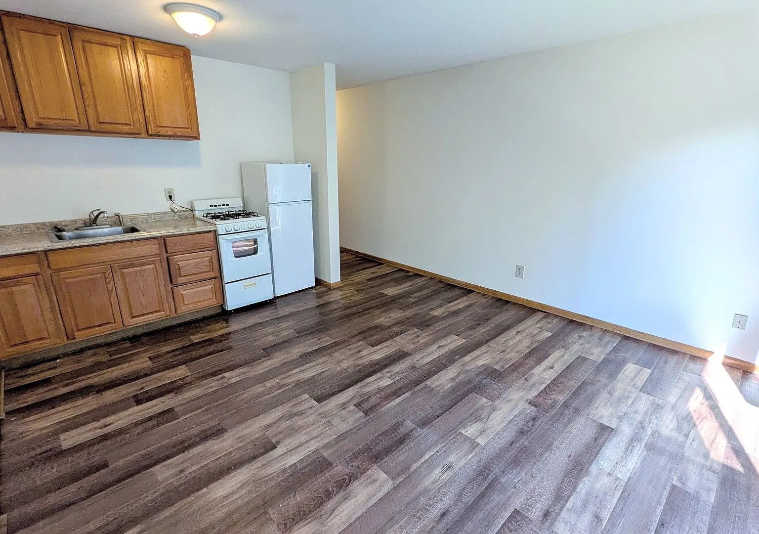 1215 4th Street SE — Photo 4